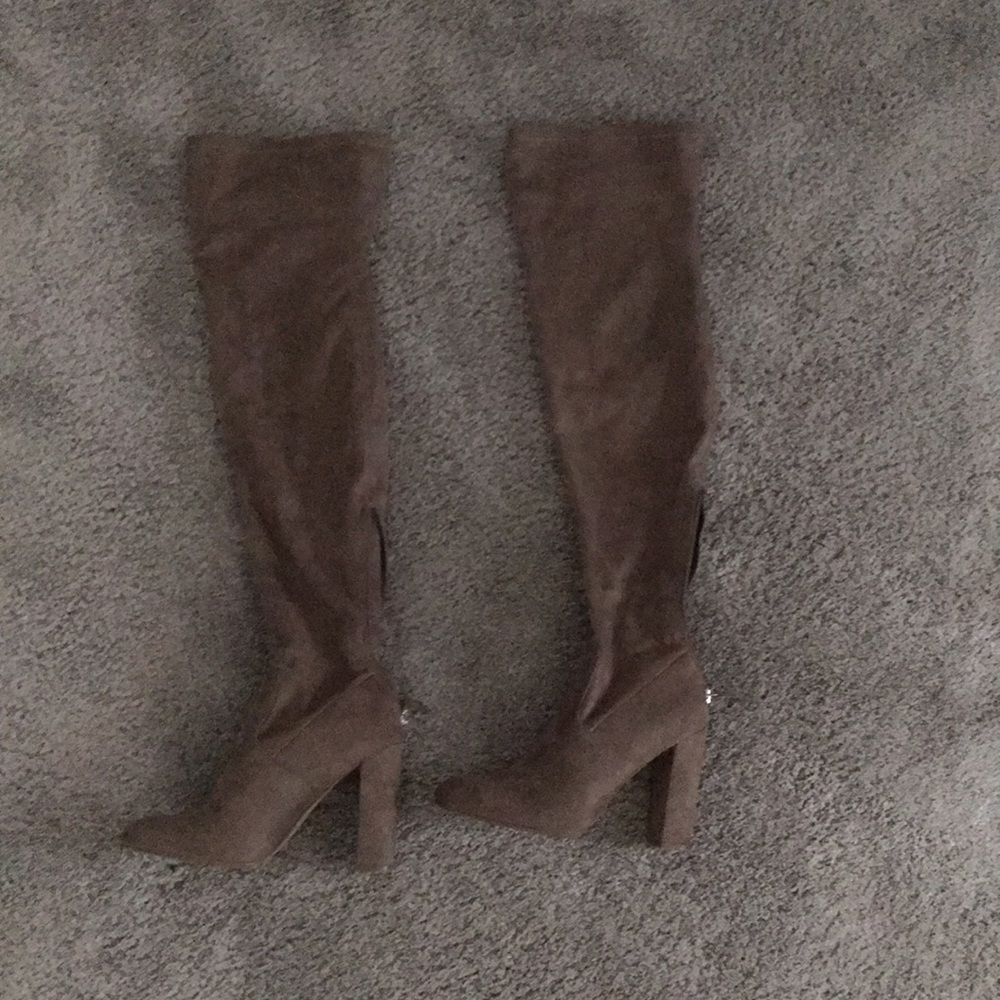 Steve Madden Emotions Boots  7M